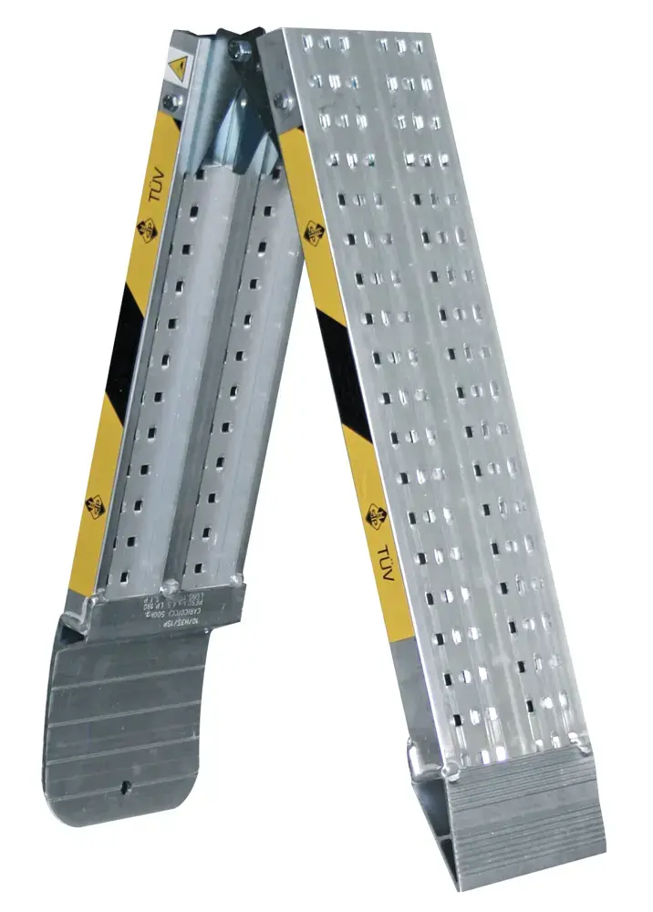 Foldable Leightweight ramps 01.webp