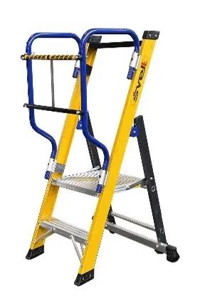 [SMOBYF402] SVELT Moby Fibra Fiberglass Ladder incl. foldable aluminium handrails & double closing bar (2 steps 0,50 m 13,7 kg)